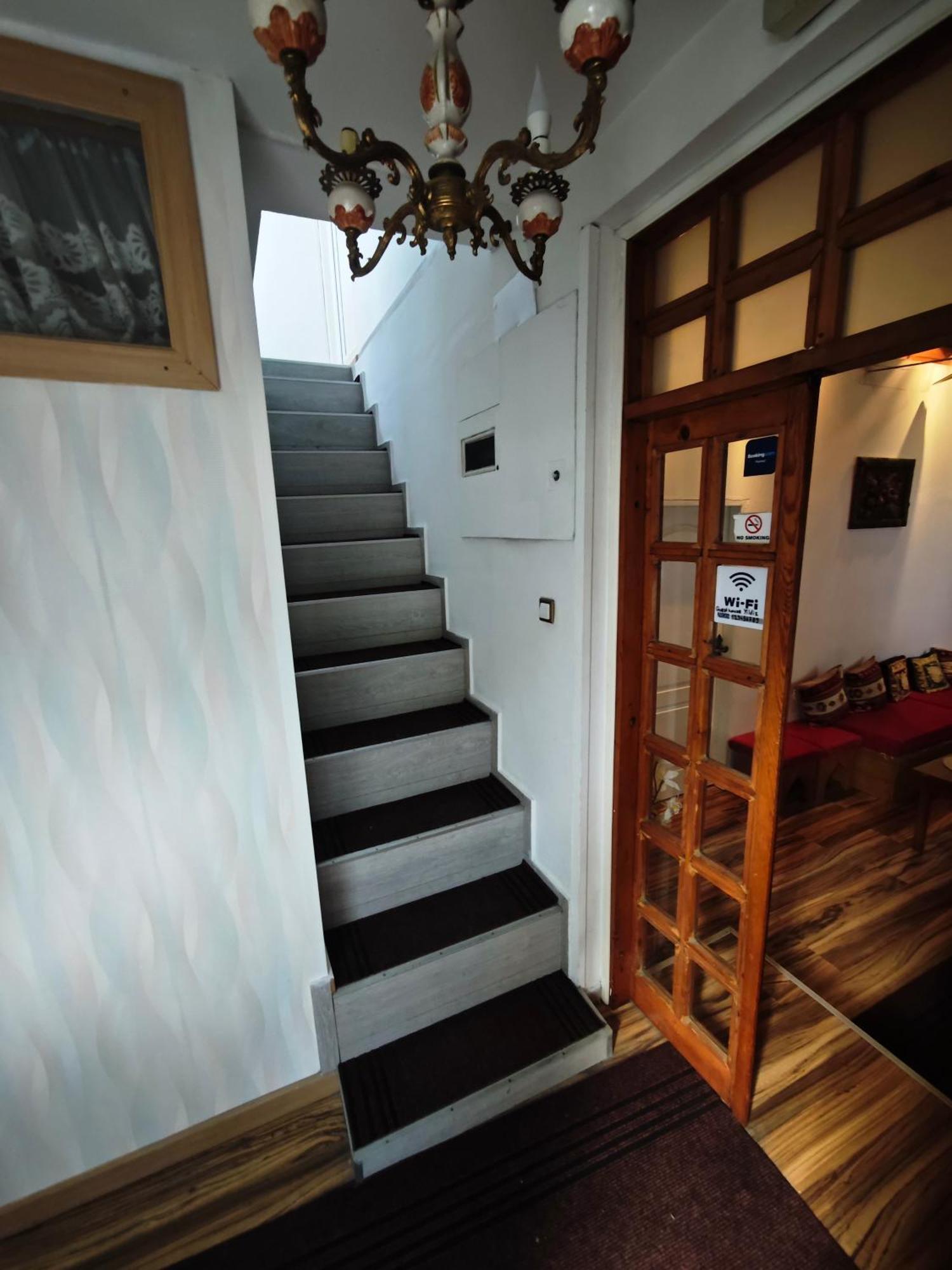 Guesthouse Yildiz ซาราเยโว ภายนอก รูปภาพ